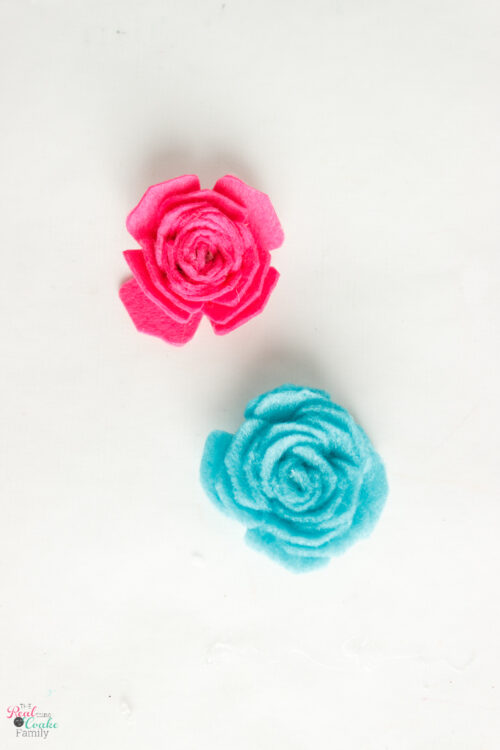 How to Make Pretty Felt Flowers Using a Cricut - The Real Thing with